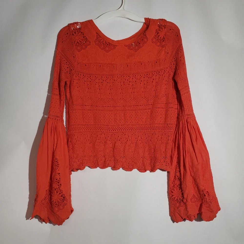 🦊 Free people once upon a time crochet knit bell sleeve top - Picture 4 of 14